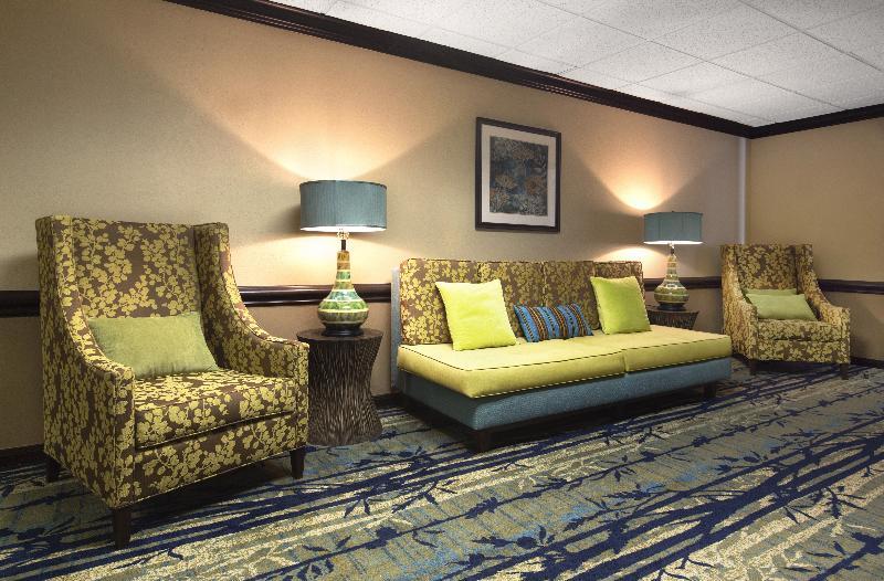 Holiday Inn & Suites Spring - The Woodlands Eksteriør billede